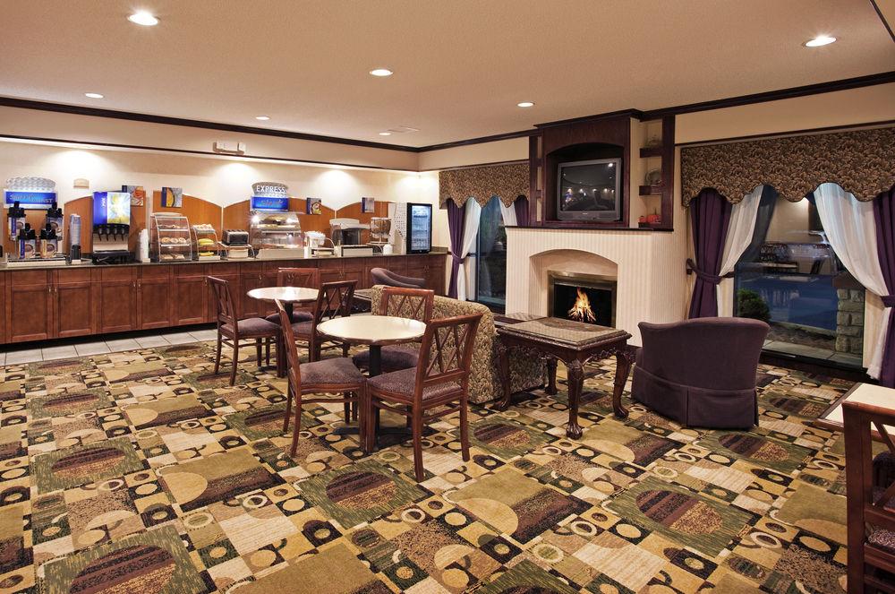 Holiday Inn Express Hotel & Suites Circleville By Ihg Esterno foto