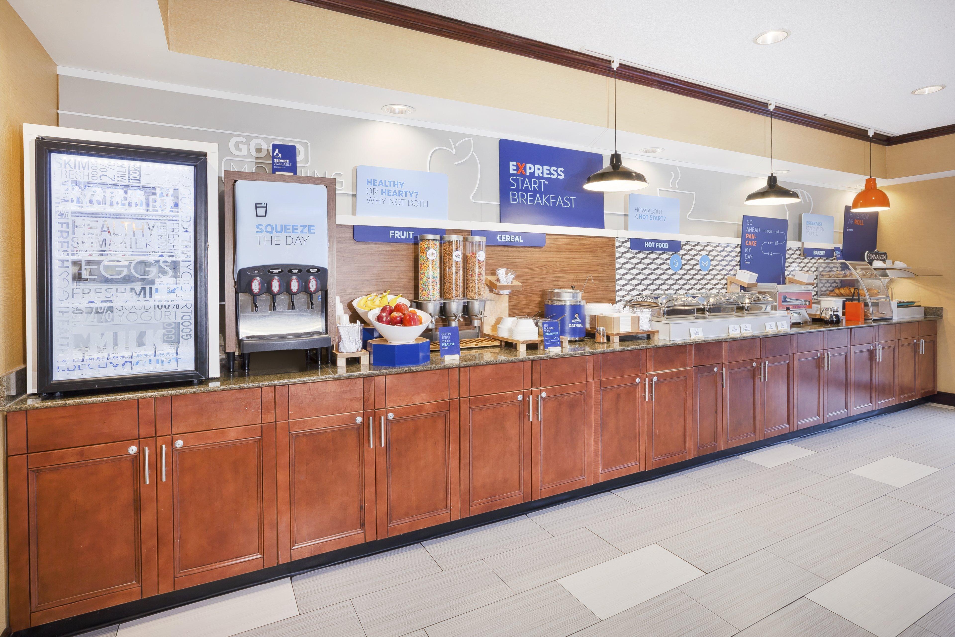 Holiday Inn Express Hotel & Suites Circleville By Ihg Esterno foto