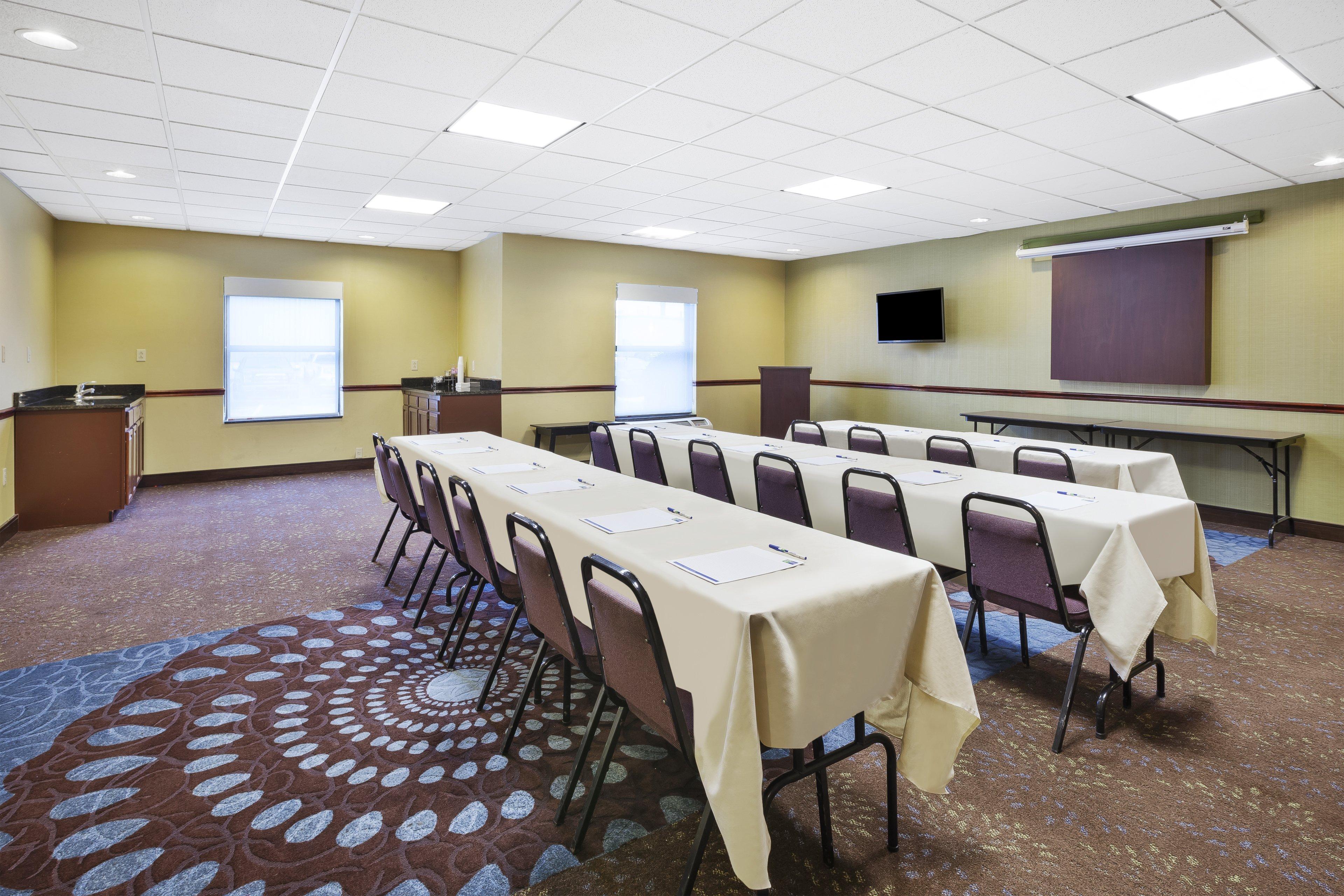 Holiday Inn Express Hotel & Suites Circleville By Ihg Esterno foto