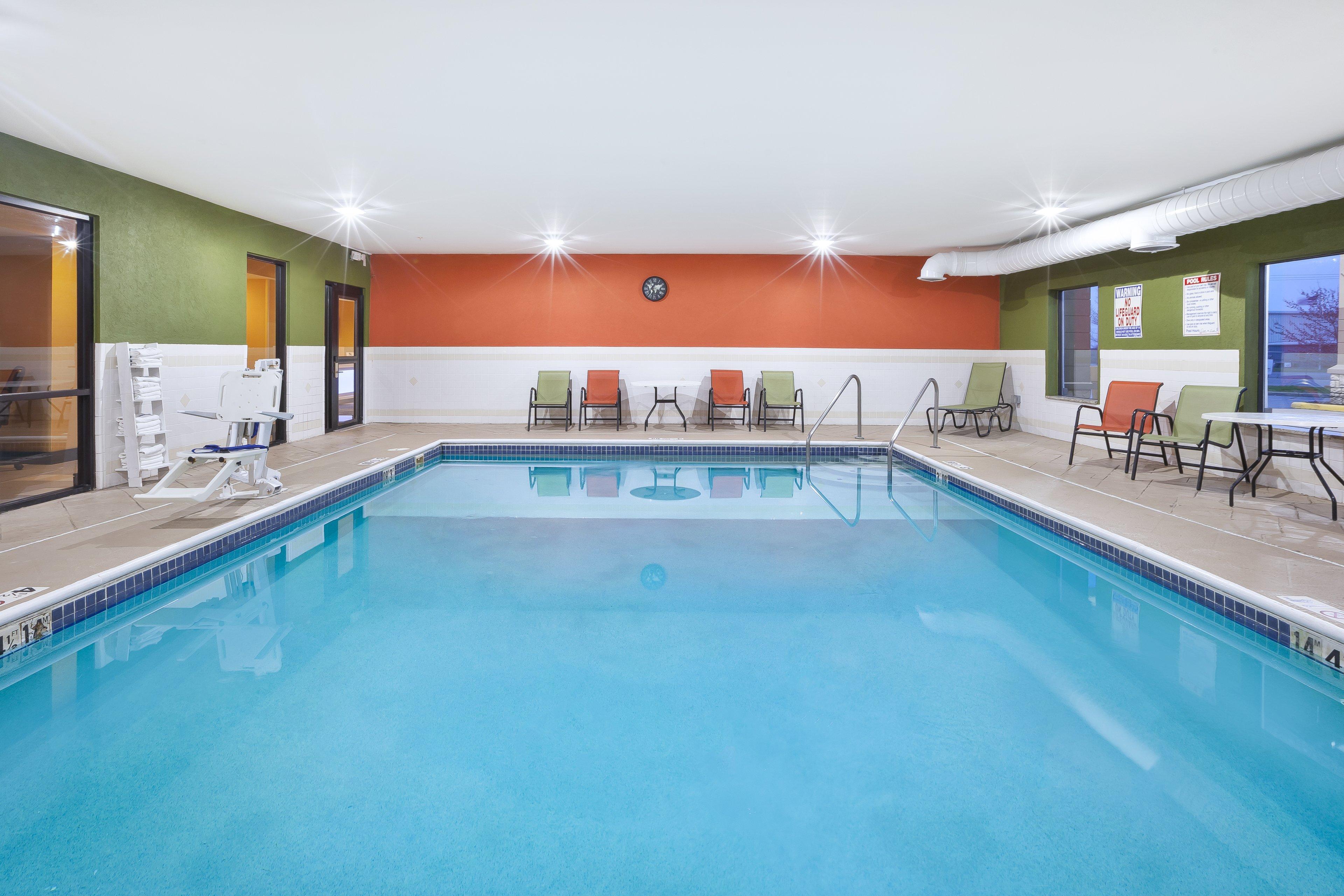 Holiday Inn Express Hotel & Suites Circleville By Ihg Esterno foto